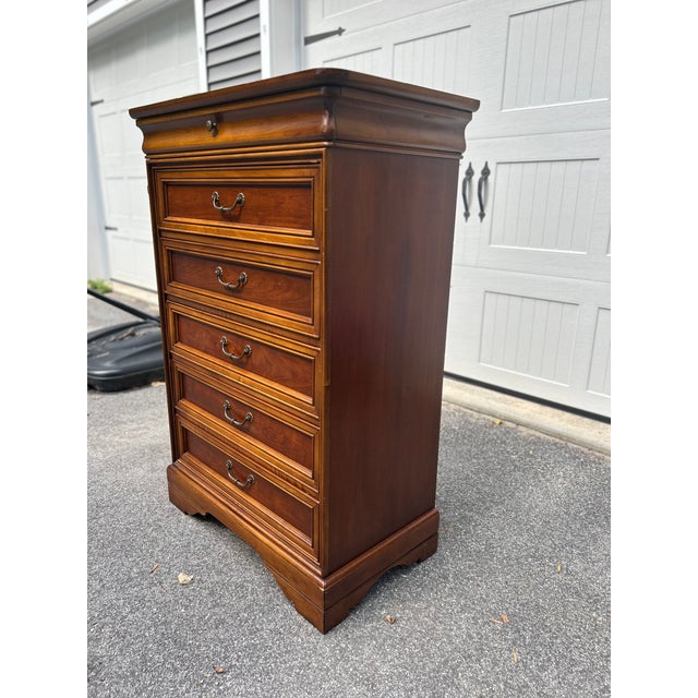 Mid-Century Modern Vintage 1990's Lexington Furniture Chest of Drawers For Sale - Image 3 of 10