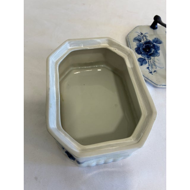 Vintage Blue and White Floral Ceramic Box With Handle For Sale - Image 9 of 10