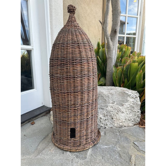 Ralph Lauren Vintage 36” Woven Wicker Bee Skep For Sale - Image 4 of 15