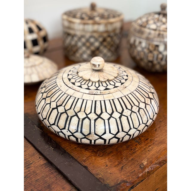 Maitland-Smith Bone & Horn Trinket Box - Tesselated Dome 9.5” For Sale - Image 10 of 10