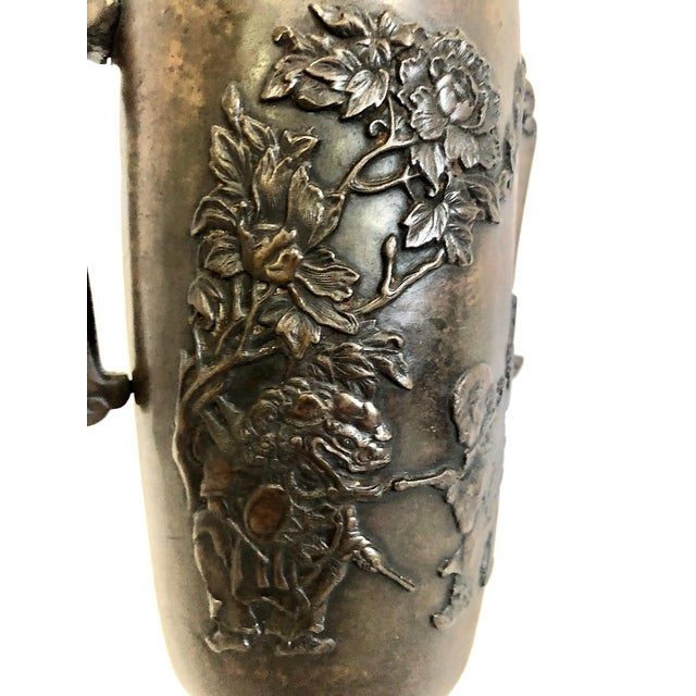 On offer is a Japanese bronze patinated vase, crafted during the Meiji period (1868–1912) or early Taisho period. It...