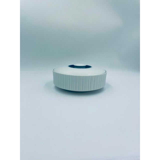 Porcelain Secunda Soup Tureen by Tapio Wirkkala for Rosenthal, 1965 For Sale - Image 9 of 9
