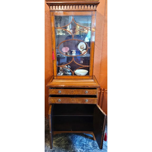 18c Irish Sheraton Satinwood Display Cabinet For Sale - Image 9 of 11