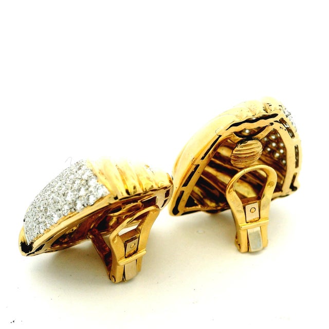 Metal Vintage Italian 18k Gold & 3 Carat Diamond Sculptural Clip-on Earrings, Pair For Sale - Image 7 of 12
