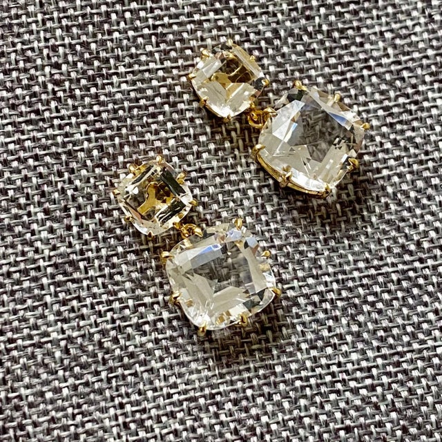 Created in 18 karat yellow gold Rock crystal 11 carats approx. Limited Edition This limited edition pair of earrings,...