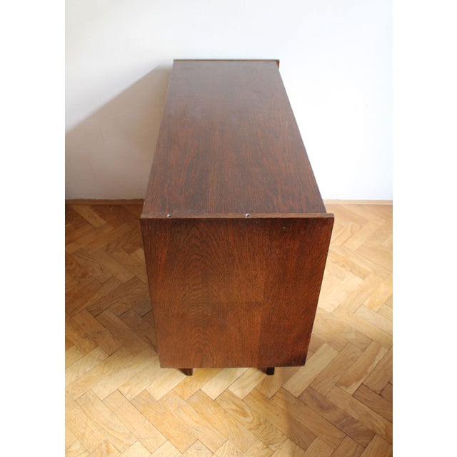 Vintage U-458 Sideboard in Dark Oak by Jiří Jiroutek for Interier Praha, Czechoslovakia, 1972 For Sale - Image 15 of 18