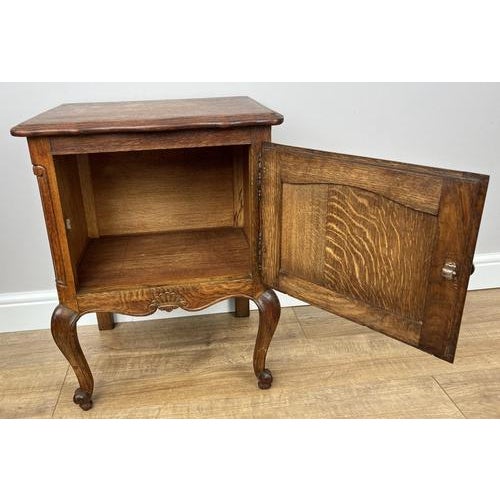 Vintage Bedside Tables in Oak, Set of 2 For Sale - Image 10 of 11