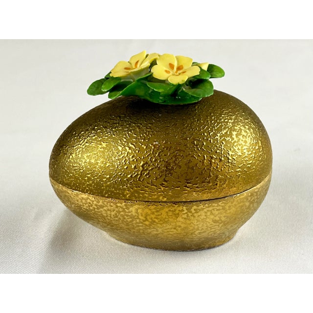 Beautiful Limoges handcrafted and hand painted gold trimmed trinket, jewelry box or candy dish, circa 1930. Signed,...