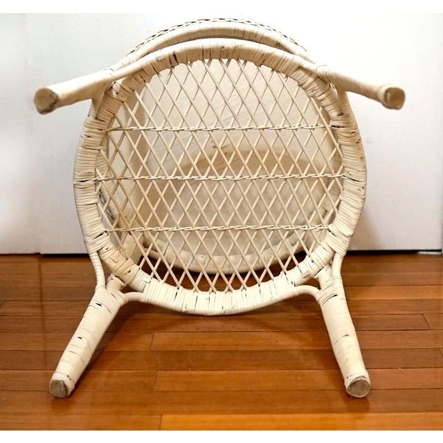 Mid 20th Century White Wicker Round Two Tier Side Table For Sale - Image 4 of 13