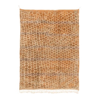 Warm Honeycomb Hand-Knotted Wool Rug | 12'5" X 8'11" | One of a Kind For Sale