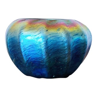 Vintage Iridescent Bowl in Blue and Yellow Rainbow Glass (Signed Lundberg Studios) For Sale
