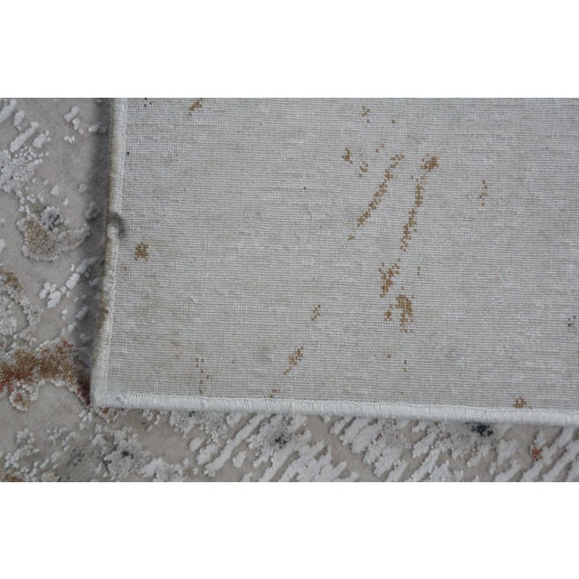 Haute Couture Calacatta Marble Elegance Power Loom Abstract Modern Rug 6' X 9' For Sale - Image 10 of 12