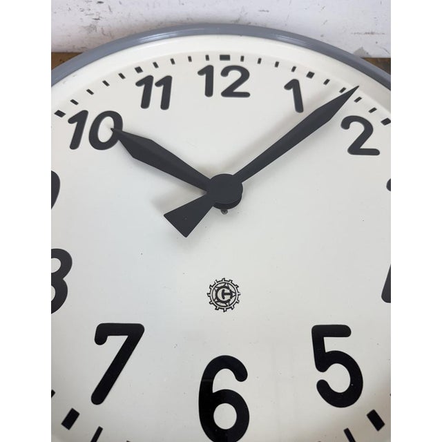 Large Industrial Grey Factory Wall Clock from Chronotechna, 1950s For Sale - Image 11 of 17