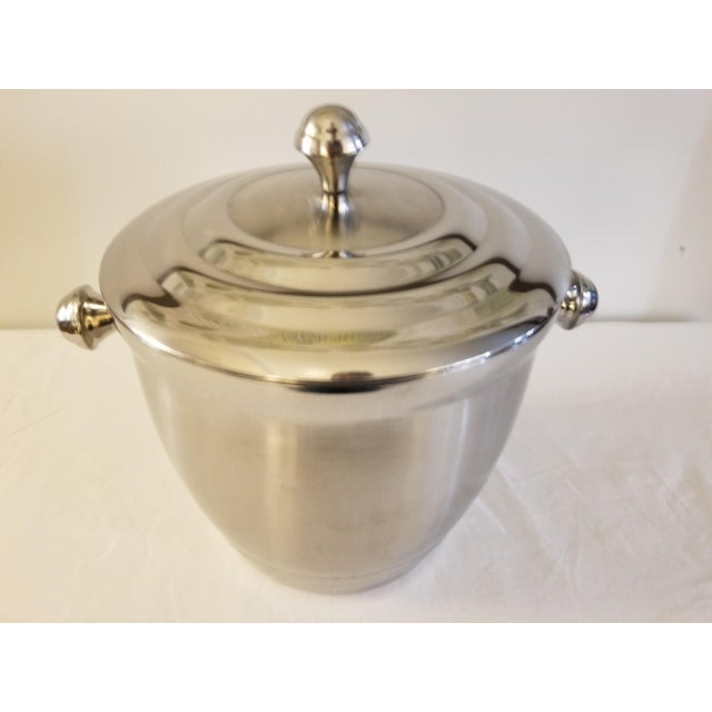 Lenox Tuscany Classics stainless steel ice bucket will make a beautiful addition to your bar. Featuring brushed and...