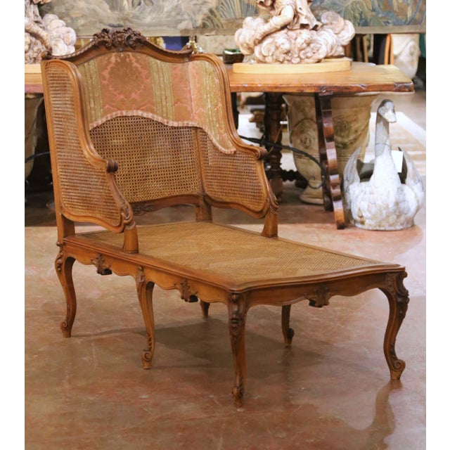 19th Century French Louis XV Carved Walnut Caned Chaise Lounge For Sale In Dallas - Image 6 of 12