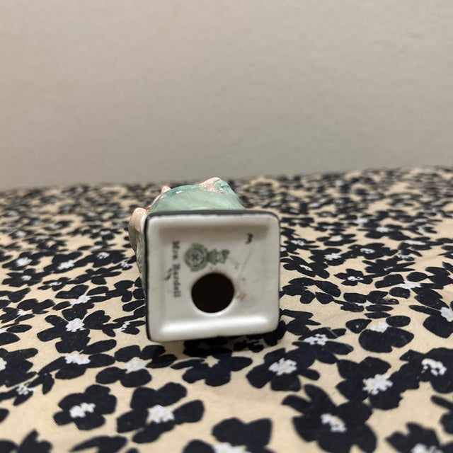 1960s Royal Doulton Mrs Bardell Figurine: Dickens Character Series Collectible For Sale - Image 5 of 6