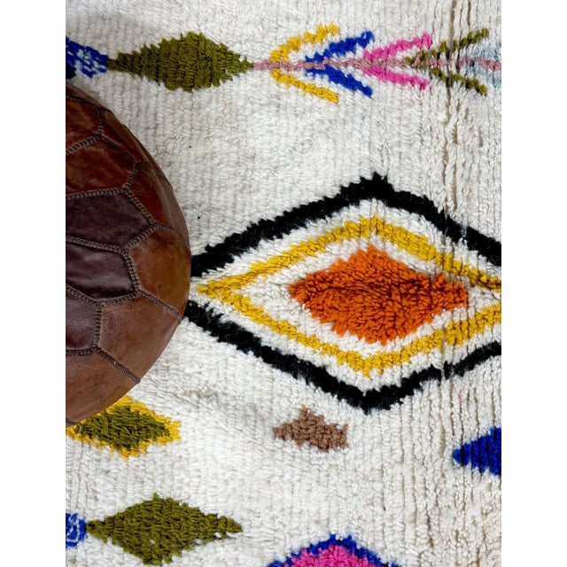 White Moroccan Azilal Wool Rug - 9.8 X 6.5 Ft For Sale - Image 8 of 8