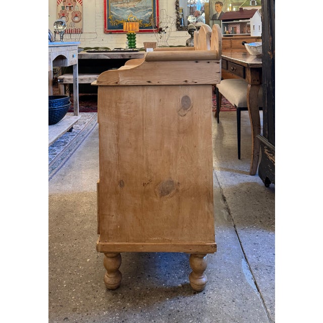 Mid 19th Century Pine Washstand For Sale - Image 4 of 13