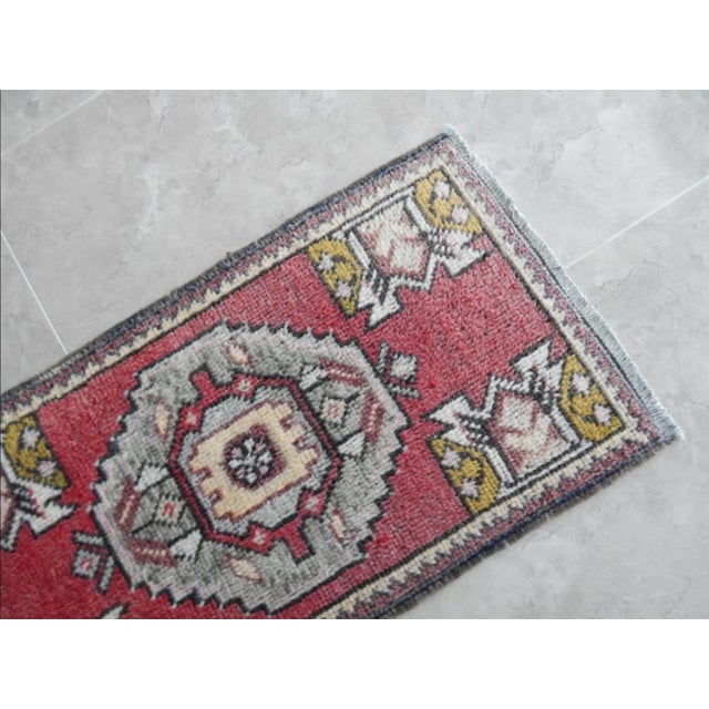 1970s Turkish Boho Handmade Small Runner 1′8″ × 3′1″ For Sale - Image 5 of 9