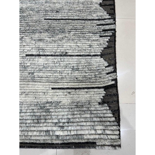 10x14 Gray Hand-Knotted Wool Striated Horizon Geometric Modern Carpet Rug For Sale - Image 12 of 13