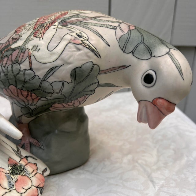 1970s Chinoiserie Hand-Painted Ceramic Bird Figurines, a Pair, Chinese Export For Sale - Image 9 of 17