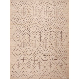 Nazmiyal Collection Modern Ivory Cream Tribal Geometric Moroccan Beni Ourain Design Rug For Sale
