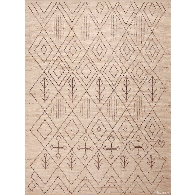 Nazmiyal Collection Modern Ivory Cream Tribal Geometric Moroccan Beni Ourain Design Rug For Sale