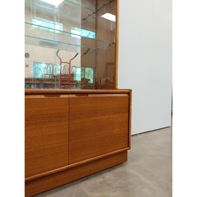Vintage Mid Century Modern Teak Cabinet by Turnidge of London For Sale - Image 4 of 8