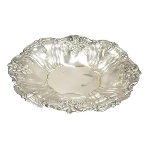 Early 20th Century Vintage English Victorian Flower Rose Repousse Silver Plated Footed Oval Dish