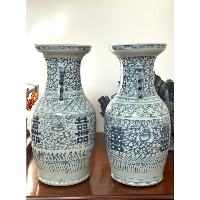 Asian Late 19th Century Pair of Mid-Qing Dynasty Chinese Double Happiness Vases For Sale - Image 3 of 9