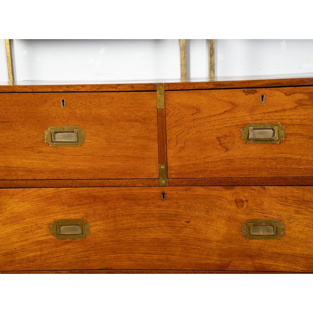 English 1840s Mahogany Campaign Chest with Five Drawers and Brass Hardware For Sale - Image 9 of 12