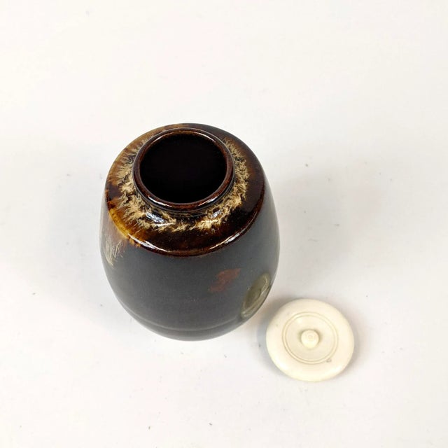 Japanese 20th Century Japanese Tea Ceremonial Porcelain Container With Lid For Sale - Image 3 of 11