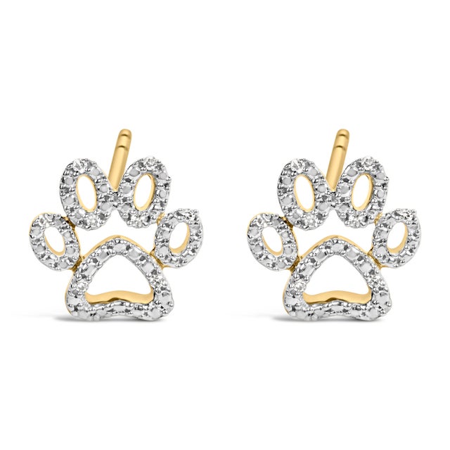 A whisper of devotion you can wear, these petite studs trace a beloved paw in a graceful open silhouette—four oval toes...