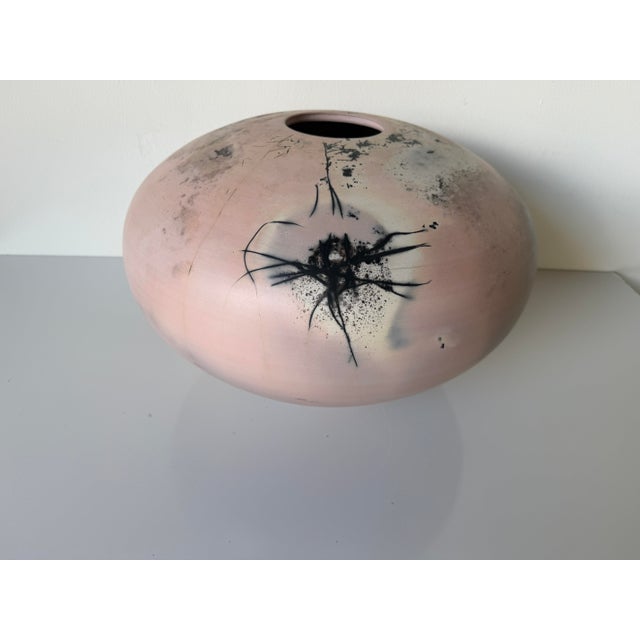 Mid-Century Modern Large- 1986 Richard Mahaffey Abstract Sculptural Studio Pottery Vase – Signed For Sale - Image 3 of 12