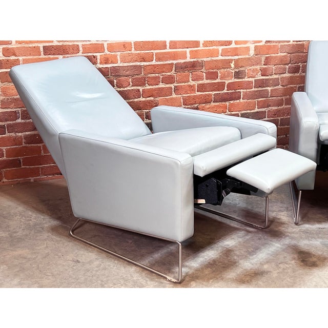 For your consideration is a stunning pair of mid 2000's Flight recliner chairs by Design Within Reach! They are...