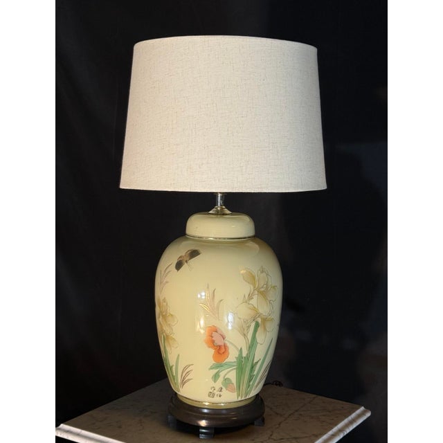 1970s Chinoiserie Butterfly Floral Ceramic Ginger Jar Table Lamp For Sale In Miami - Image 6 of 6