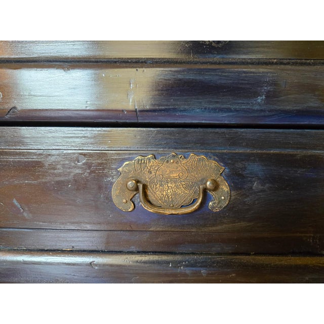 Mid 20th Century Vintage Chinese Blue Lacquer Coffee Table With Two Drawers For Sale - Image 5 of 9