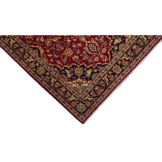 Middle Eastern Rug in Wool For Sale - Image 4 of 6