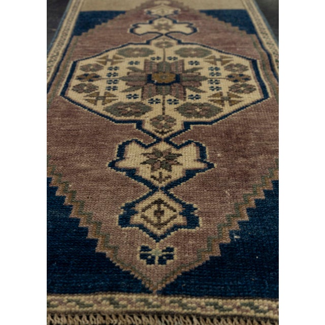 Turkish Turkish Mini Rug Oriental Hand Knotted Vintage Rug 1'5" x 2'6" #21208 For Sale - Image 3 of 8