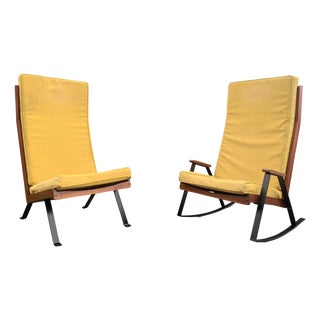 Mid-Century Teak and Ebonised Steel Shell Chairs with Upholstered Cushions in the style of Gerrit Rietveld, 1960s, Set of 2 For Sale
