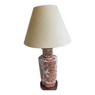 Mid 20'th C. Chinoiserie Kutani Orange White Table Lamp For Sale