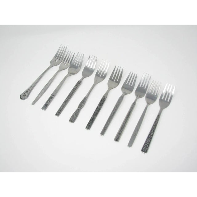 Mid-Century Modern Vintage Floral Mix Match Stainless Steel Silverware Flatware Set – 10 Place Settings Plus For Sale - Image 3 of 13
