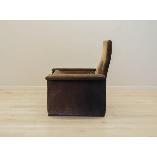 1970s Italian Corduroy Armchair, Italy, 1970s For Sale - Image 5 of 18