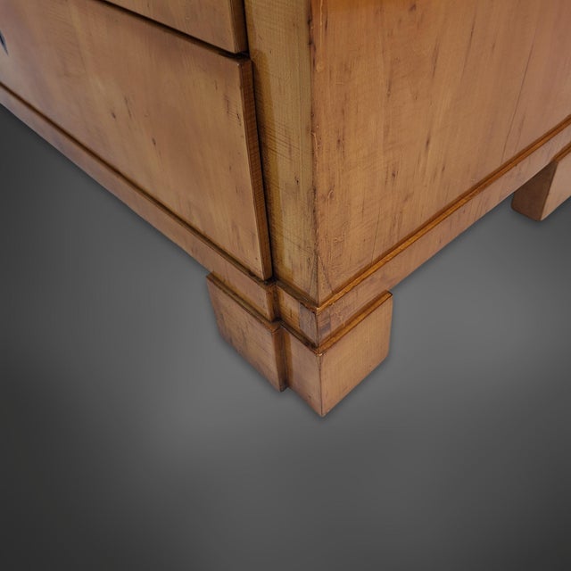 Biedermeier Maple Veneer Pillared Chest of Drawers with Pointed Gable, Thuringia, 1820s For Sale - Image 8 of 11