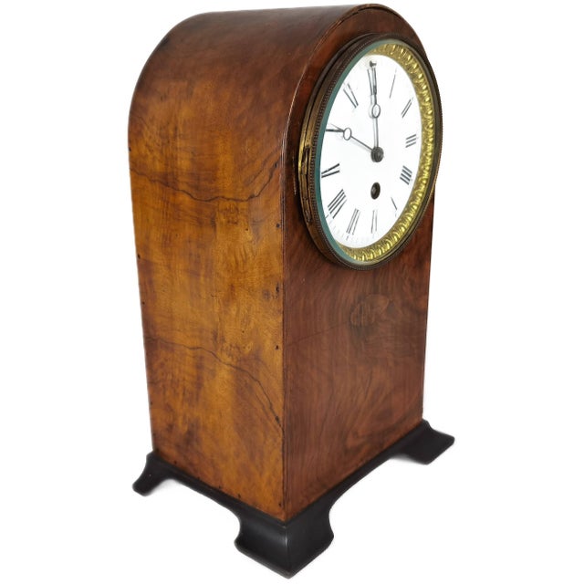 Clock Specifications Type of Clock Pendulum clock, console clock, mantel clock, table clock Age and Origin Age: Probably...