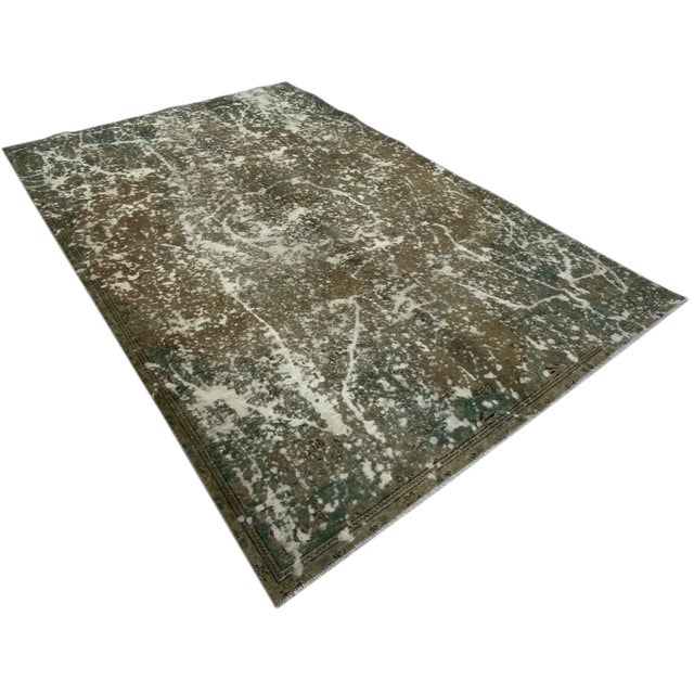 Middle Eastern Rug in Wool For Sale - Image 3 of 6