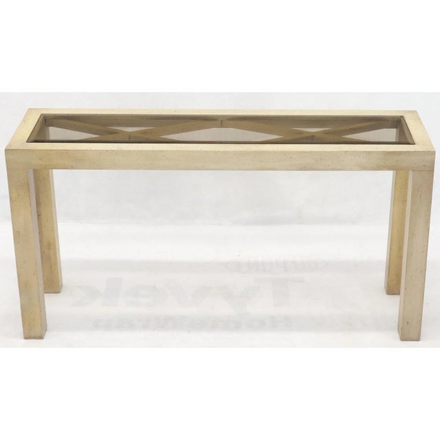 Mid-Century Modern Pickled White Wash Finish Parsons Style Console Table with Glass Top For Sale - Image 3 of 11