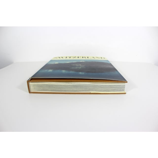 Rustic European 1972 Switzerland Turmeric Coloured Linen Hard Cover Coffee Table Book With Dust Jacket For Sale - Image 3 of 15