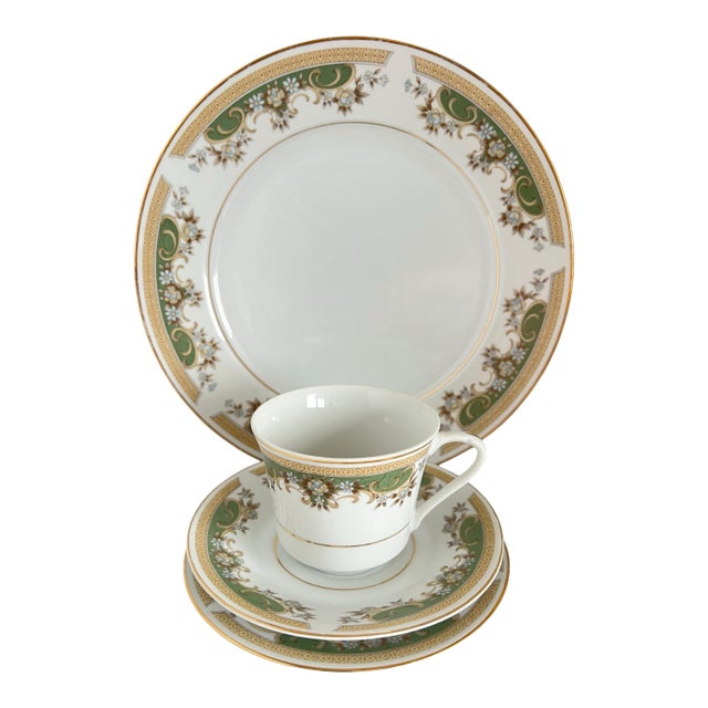 Vintage Everbrite Alberta 4-Piece Place Setting Made in Japan For Sale