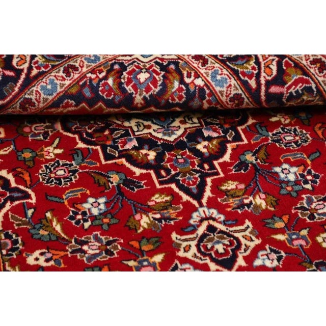 Kashan Rug in Hand-Knotted Virgin Wool For Sale - Image 10 of 11